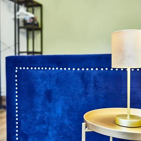 Rbb 1d-studio 1 A 2 Personnes Equipe-1er Etage